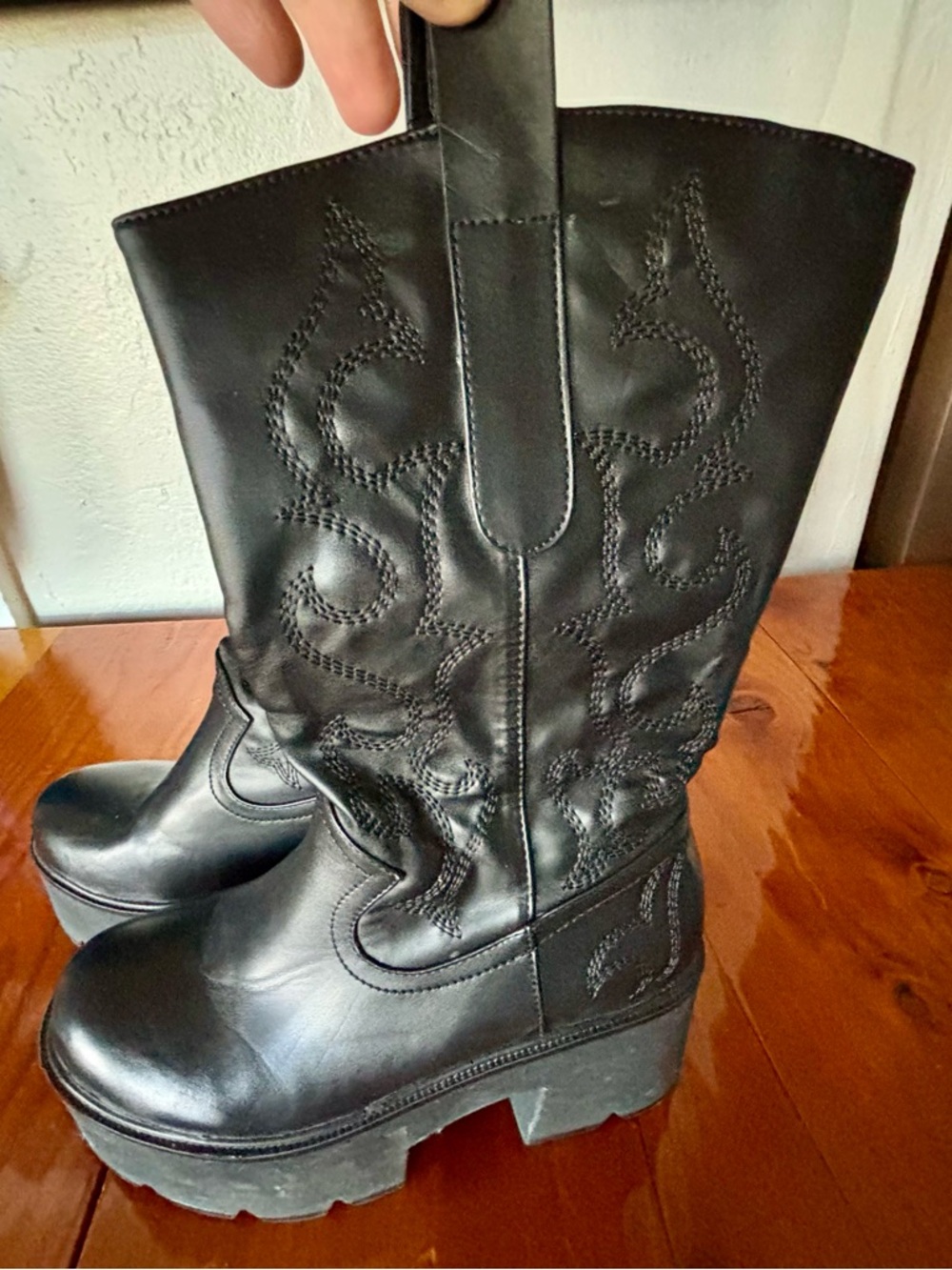 Azalea Wang Dolls Kill Vegan Leather Platform Western Boots Black Size 6 pull on